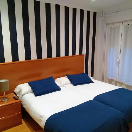 Aldatzeta Ostatua 3*