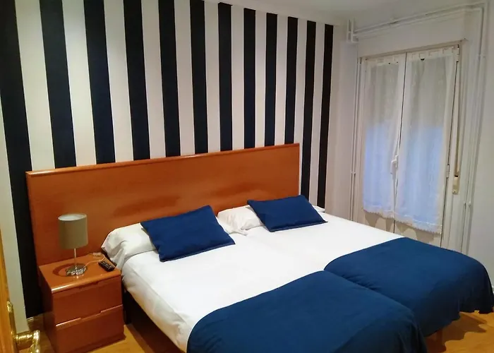 Aldatzeta Ostatua 3*