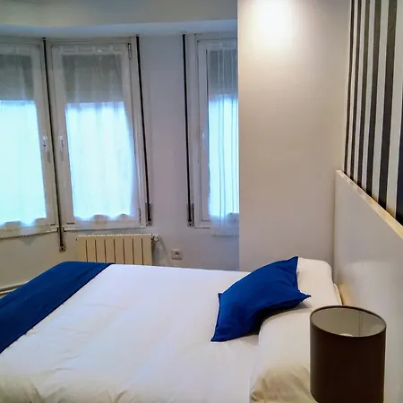 Aldatzeta Ostatua Affittacamere 3*